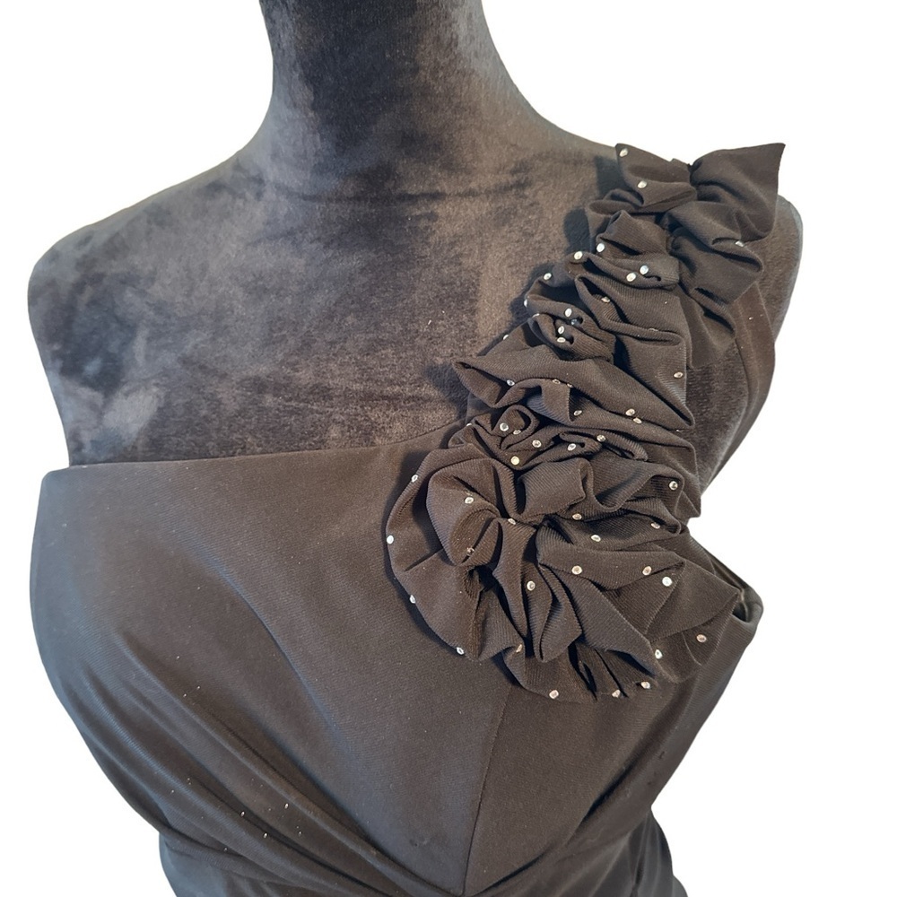 Betsy & Adam Black One Shoulder Ruched Gown Rhinestone Detail Size M - Picture 2 of 16